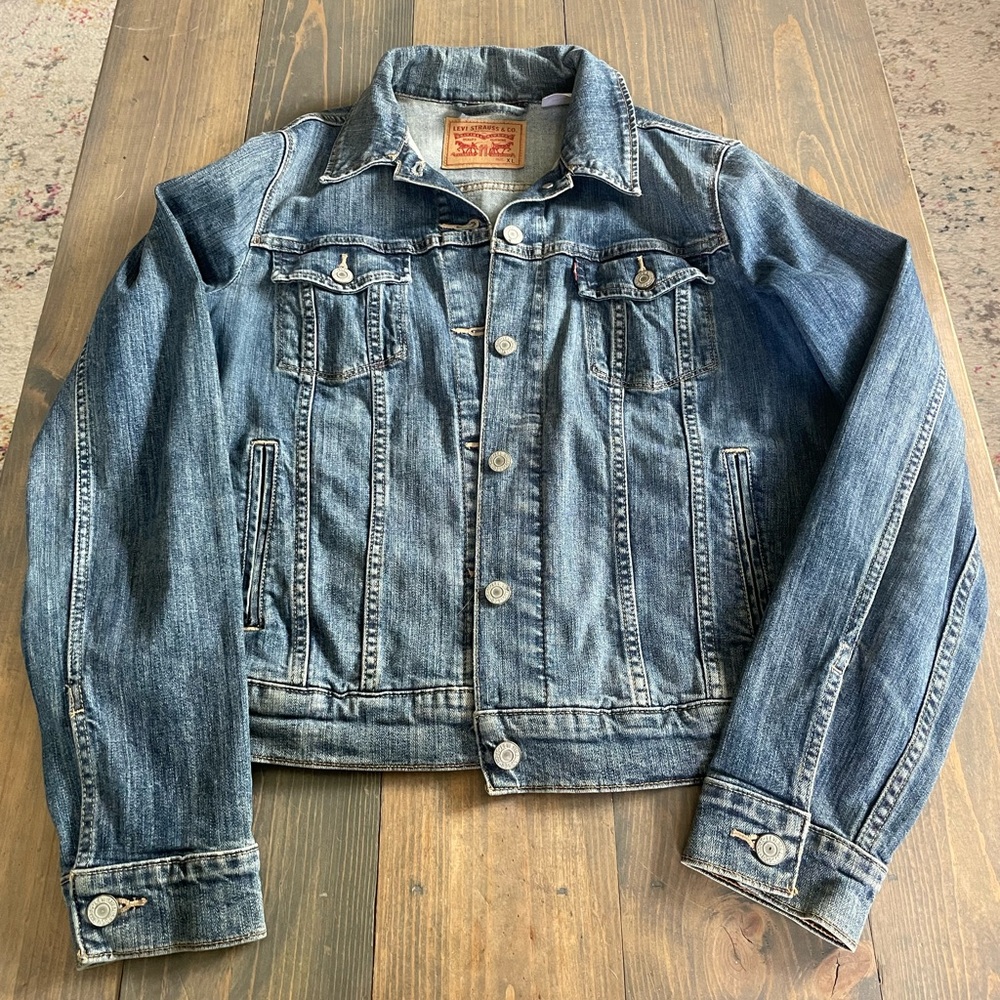 Levi’s Women’s Denim Jacket